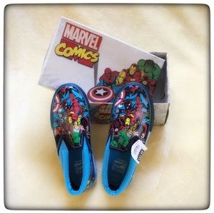 Boys Marvel Comics slip on sneakers Size 1.5